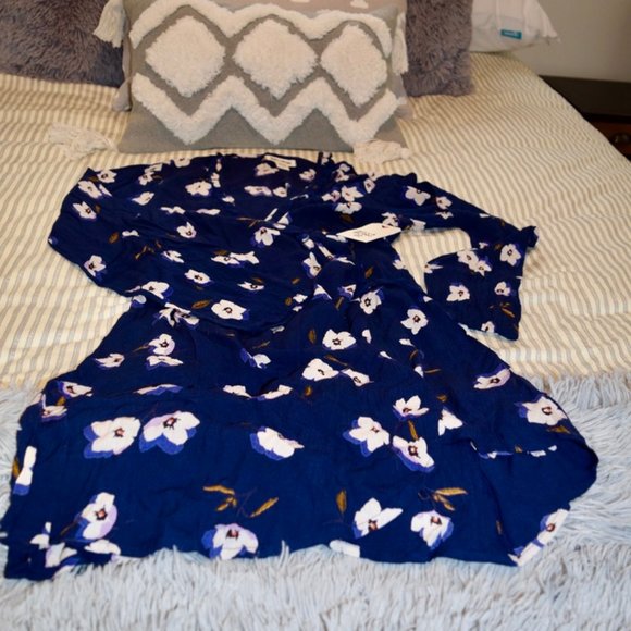 New Billabong Deep Royal & White Floral Ruffled Wrap Dress S (4) - Picture 4 of 8